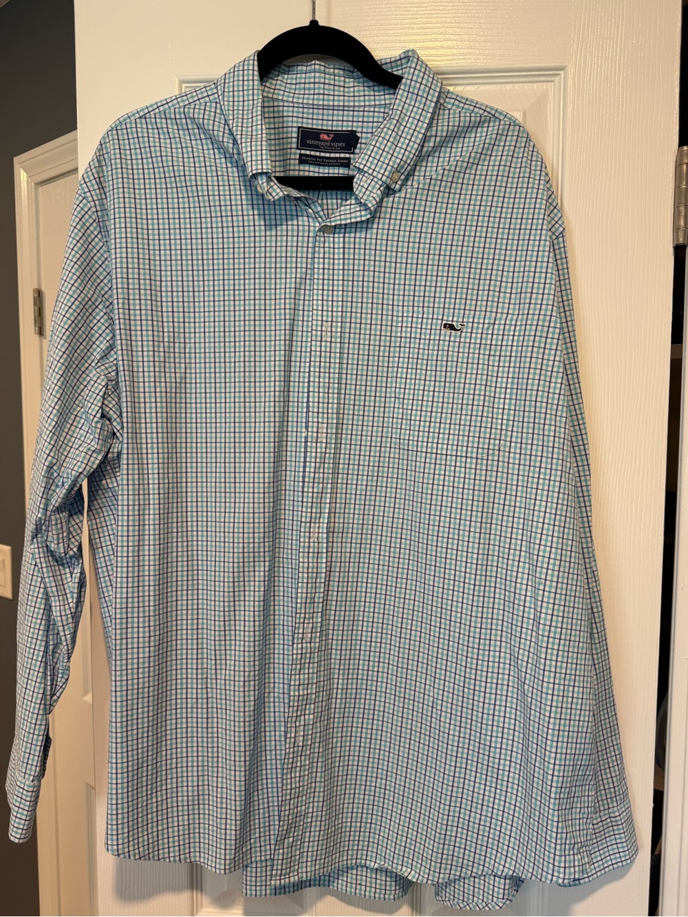 EUC Vineyard Vines Blue and White Checked Cotton Button-Down Shirt